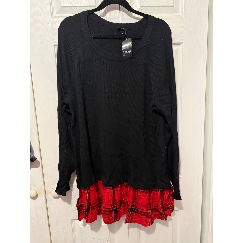 Torrid Black Ribbed Knit Top Red Plaid Ruffle Hem Hi-Low Long Sleeve 4X 26 NEW